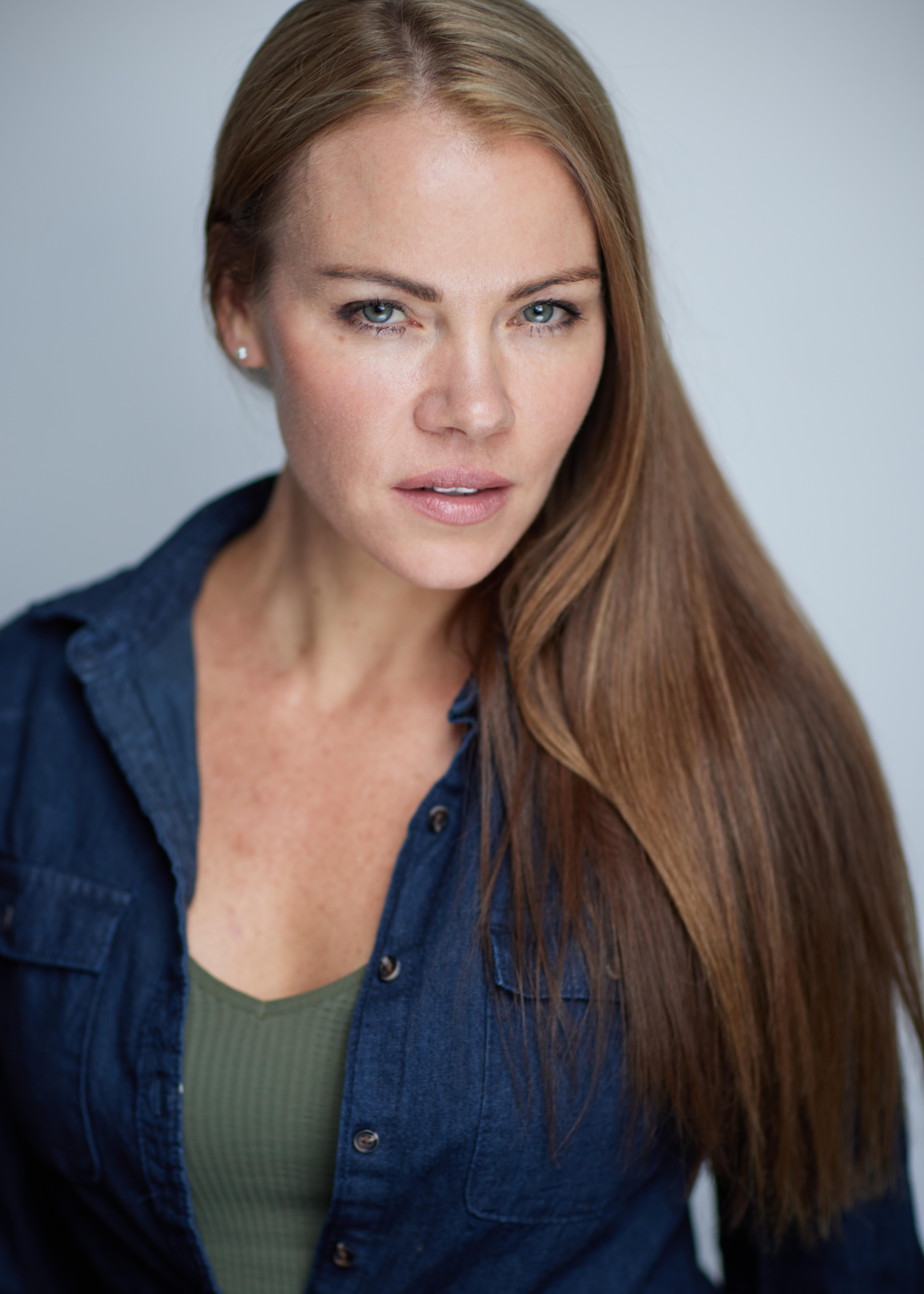 actor Katrina Ann Volonnino large photo