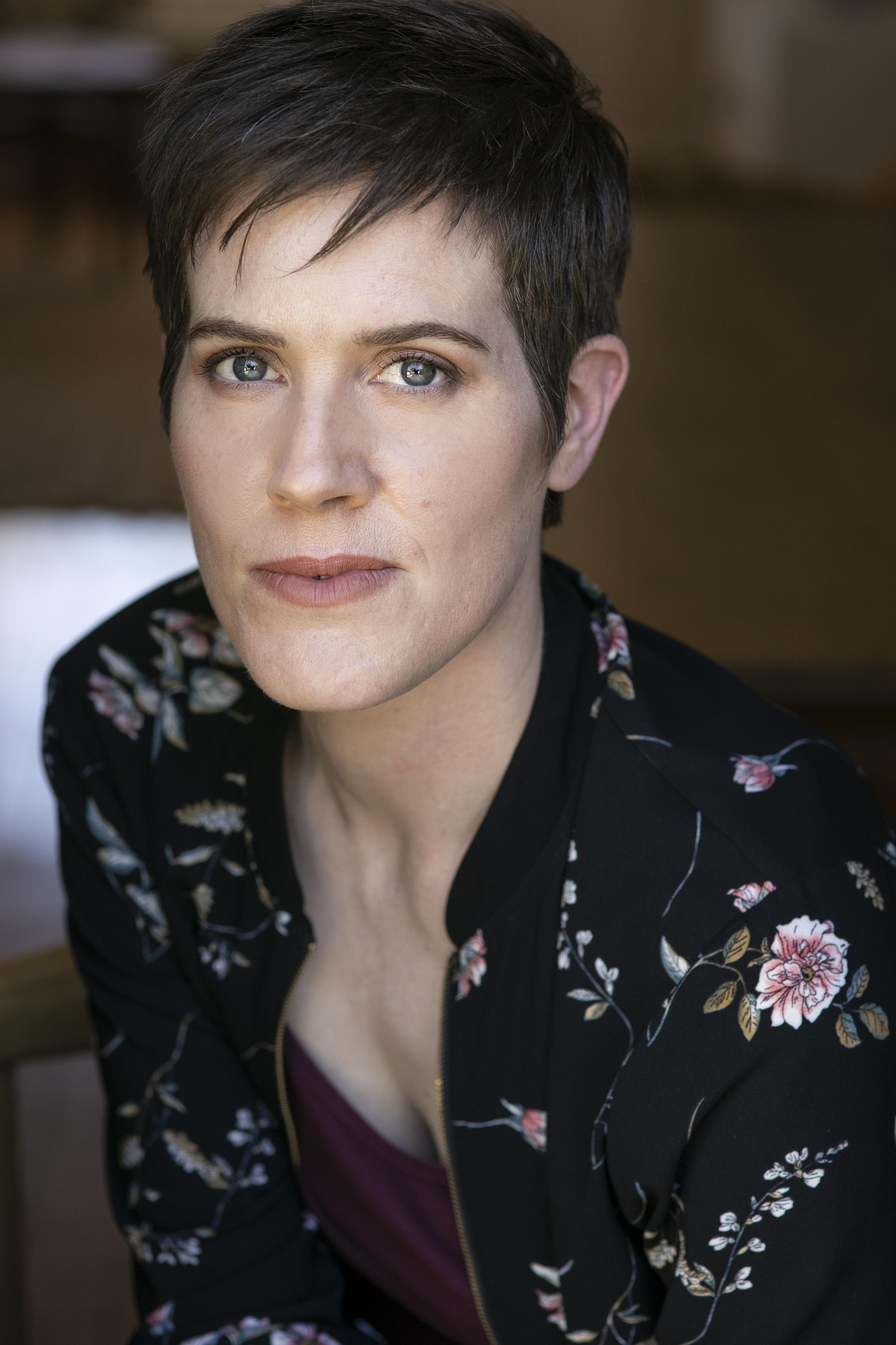 actor Hayley Dallimore large photo