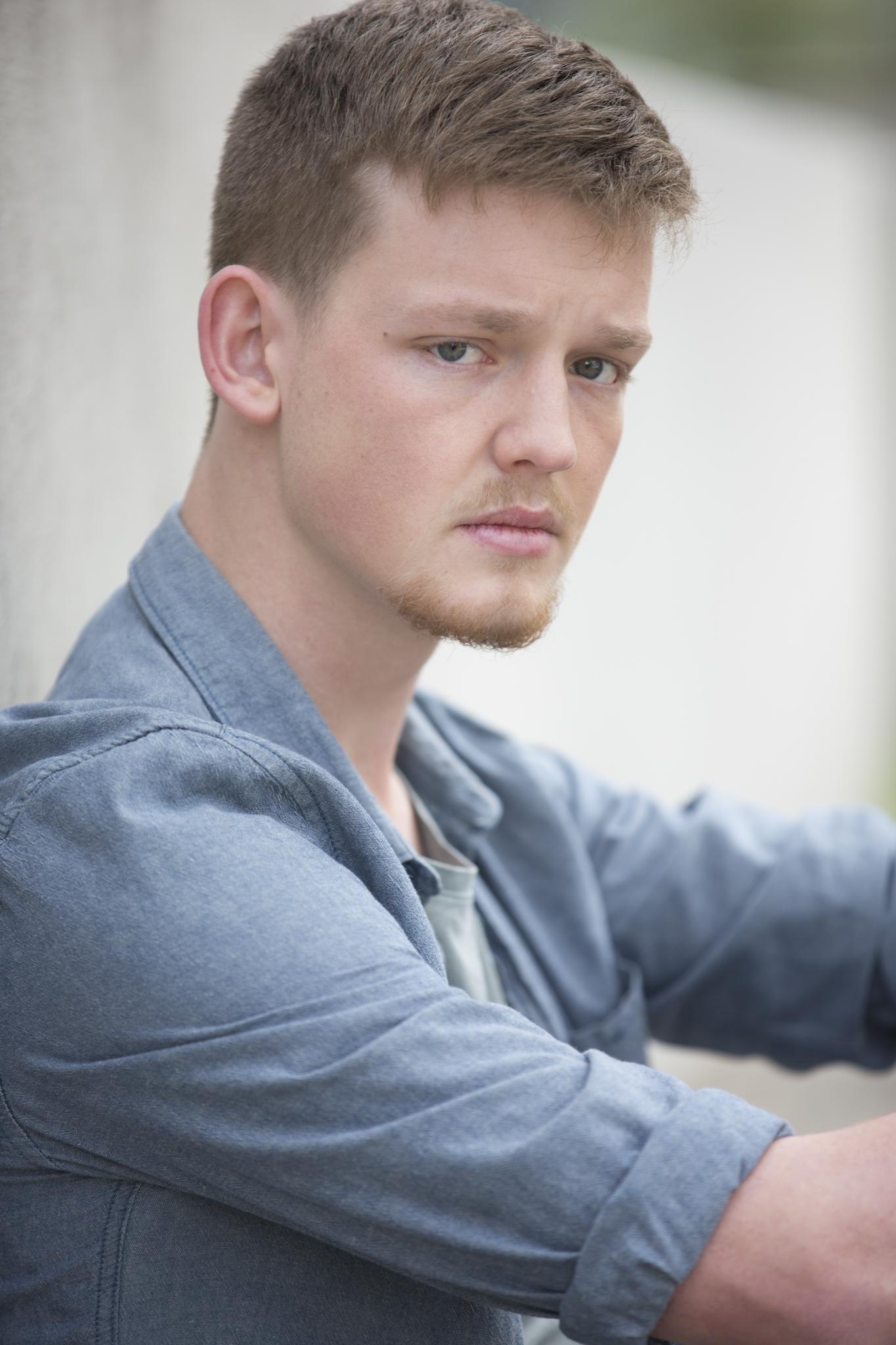 actor Sam Fraser large photo