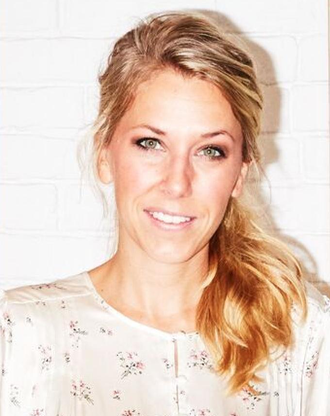 actor Vickie Segar large photo