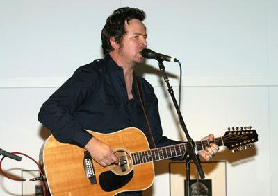 actor Grant Lee Phillips large photo