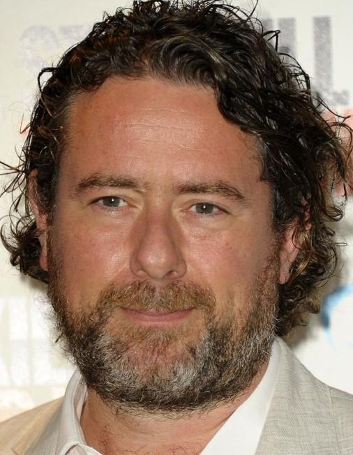 actor Sacha Bennett large photo