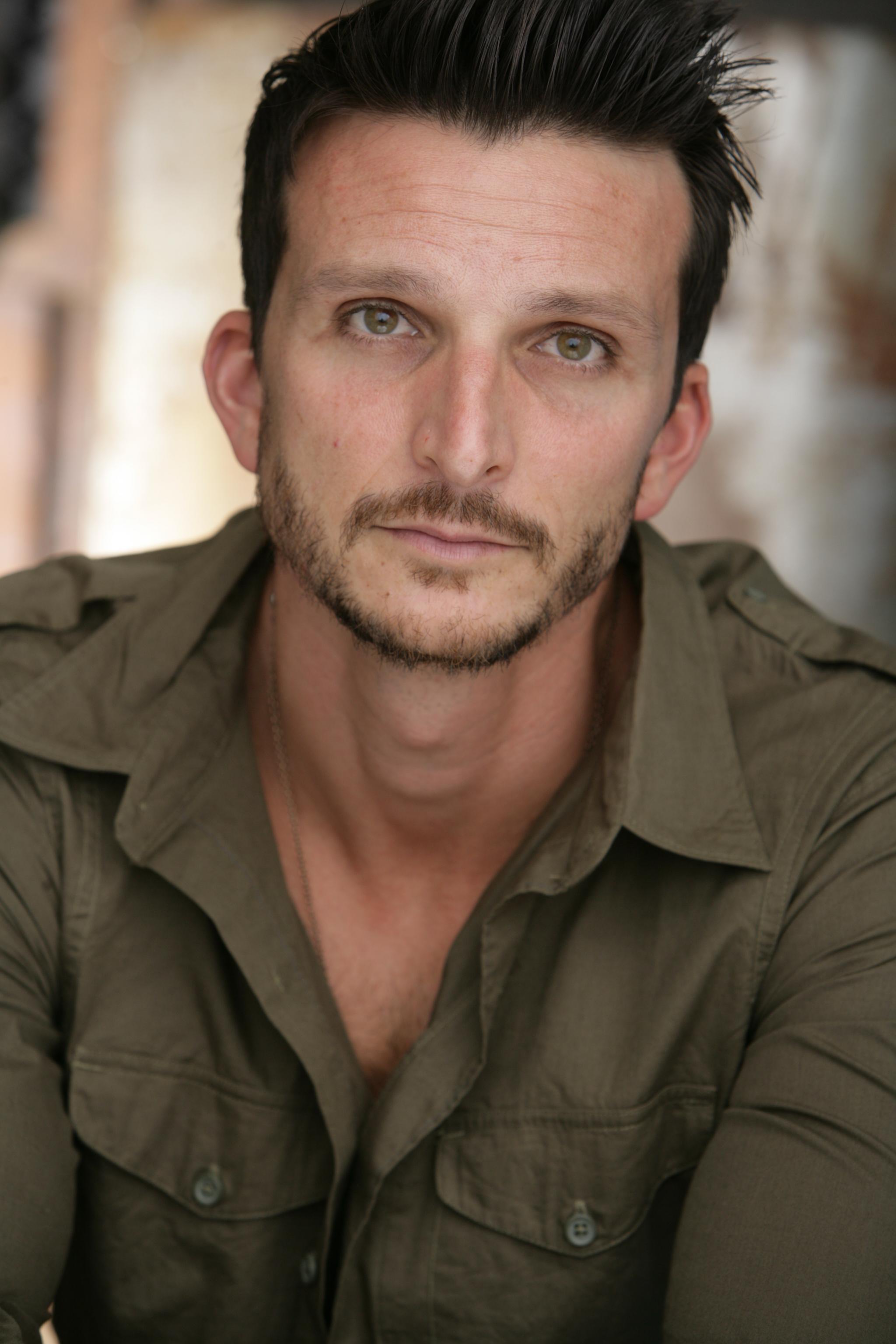 actor Aaron Behr large photo