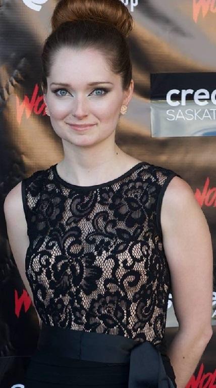 actor Laura Abramsen large photo