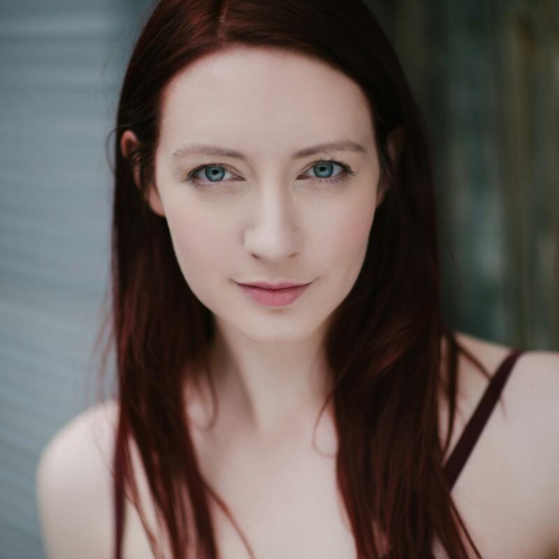 actor Vivienne Perry large photo