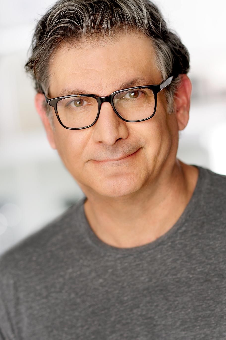 actor Mark Sarian large photo