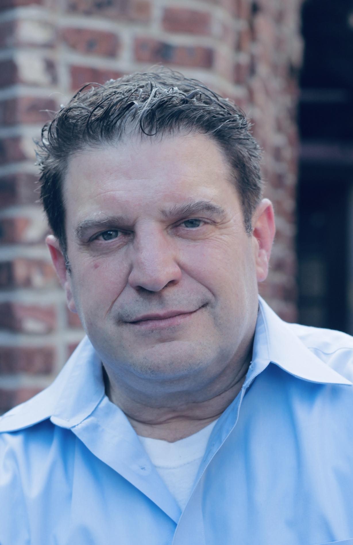 actor Michael Tota large photo