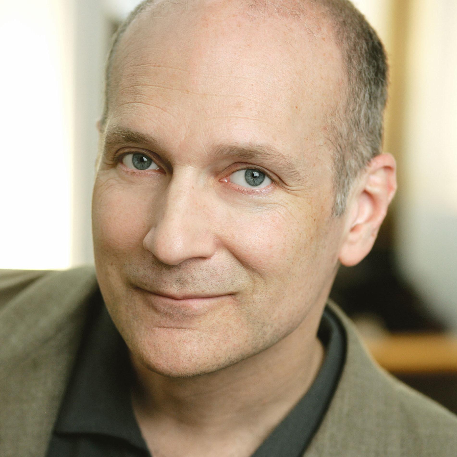 actor Steven Hall large photo