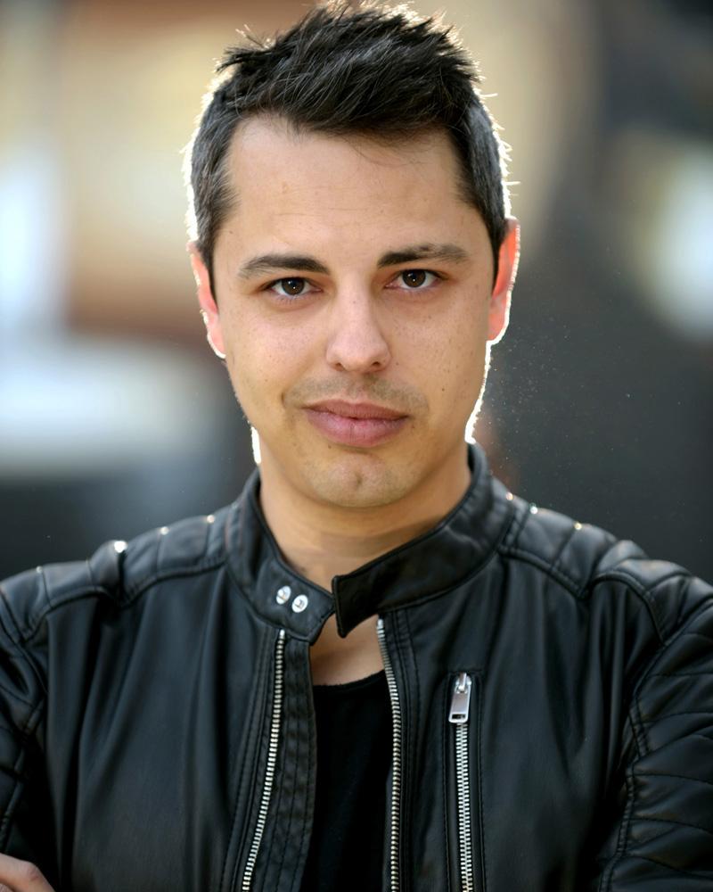 actor Brian Telestai large photo