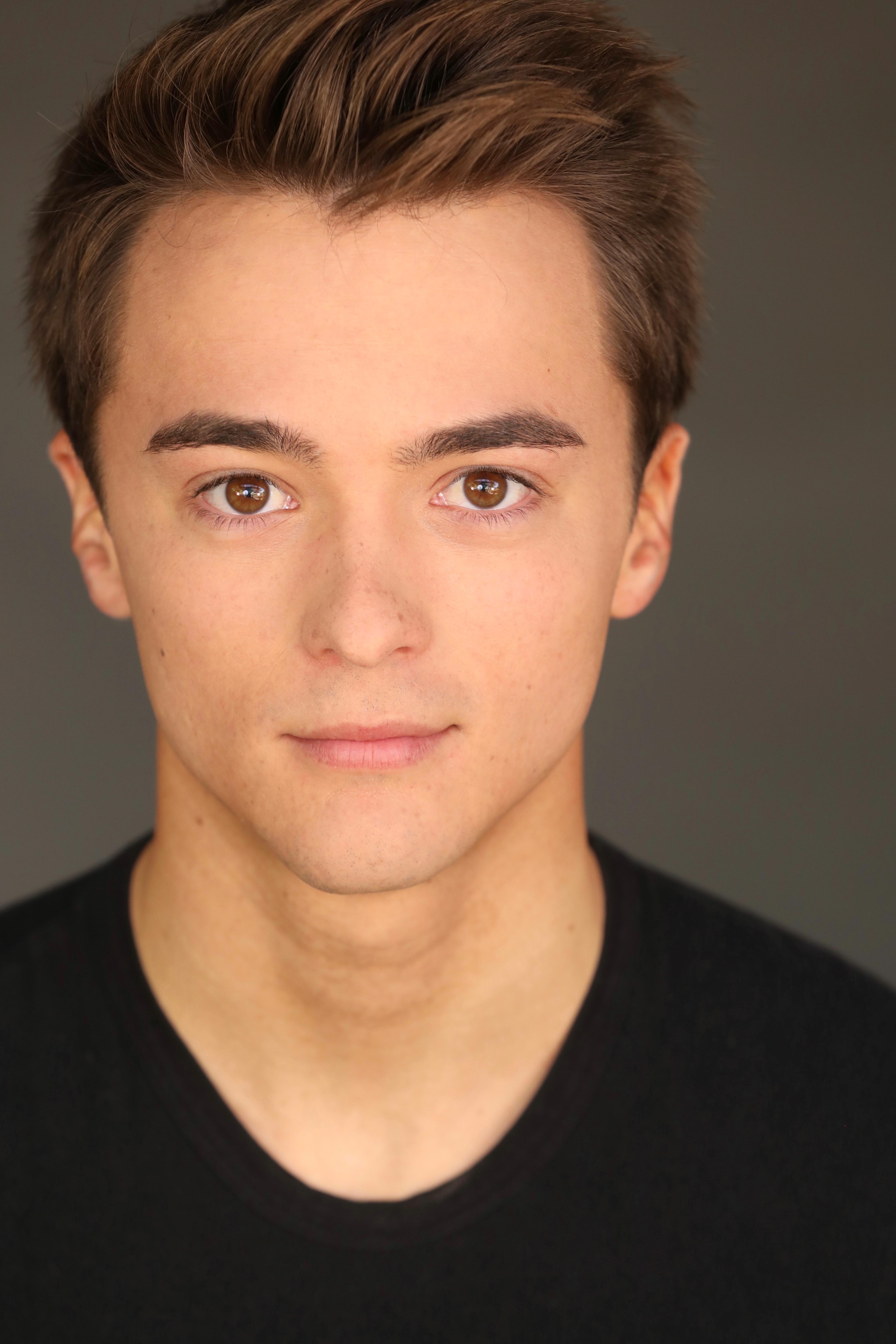 actor Leonardo Cecchi large photo