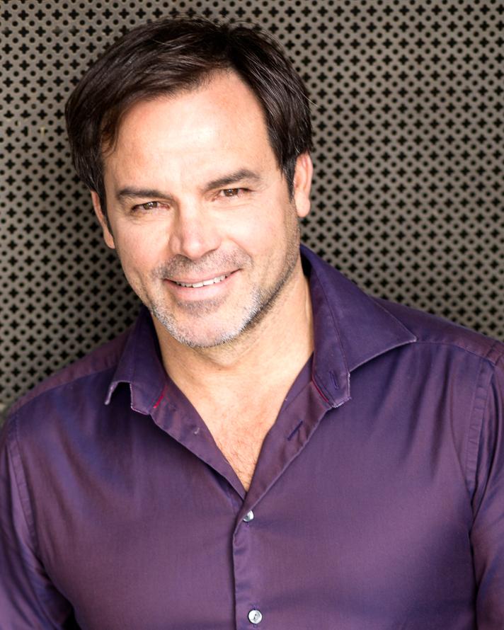 actor John Harvie Morris large photo