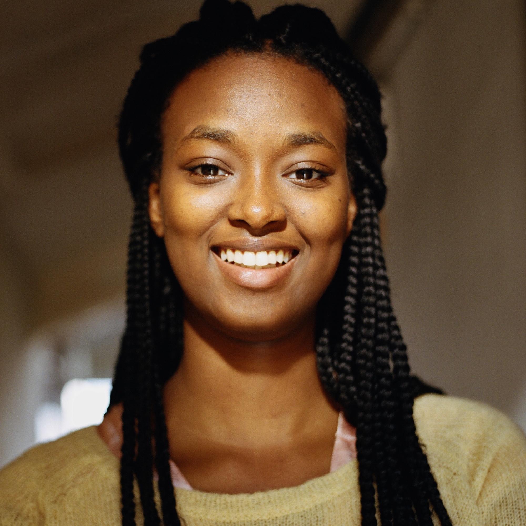 actor Alison Valence large photo