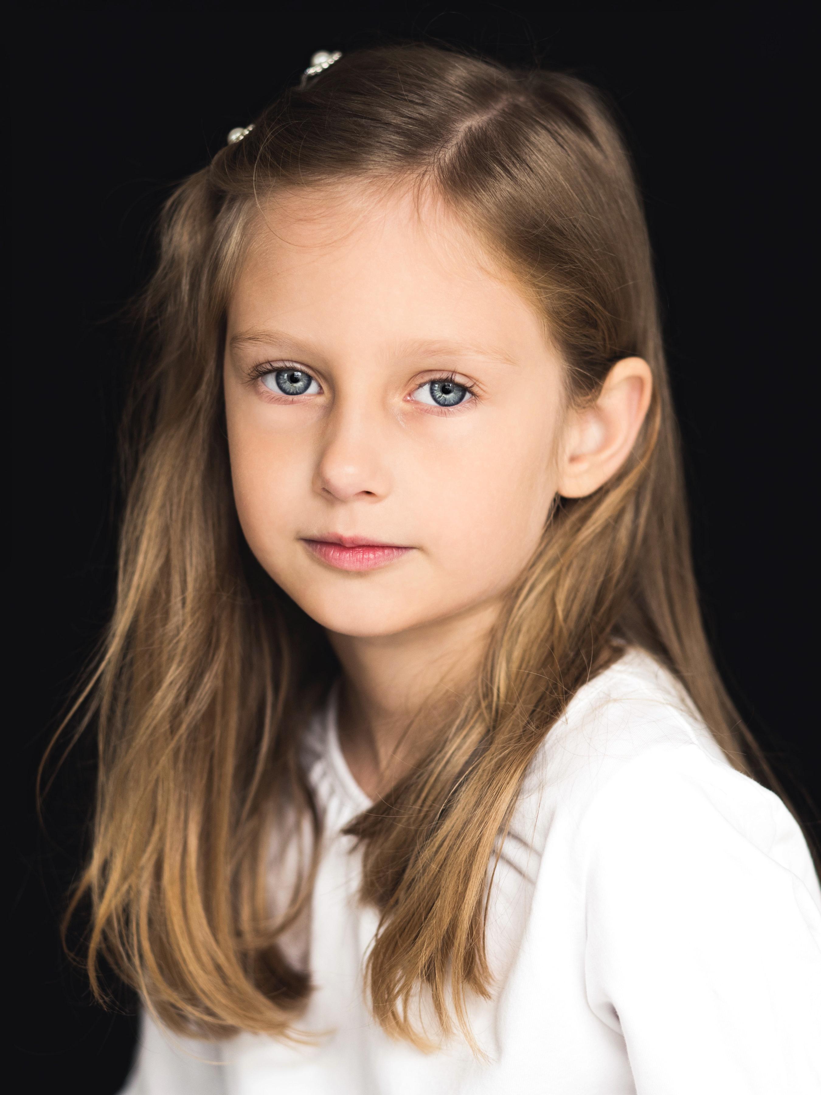 actor Danielle Boor large photo