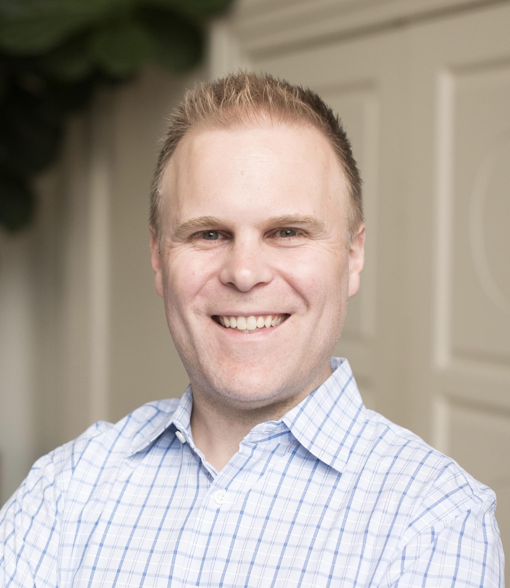 actor Josh Heald large photo