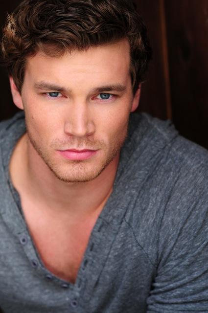 actor Derek Theler large photo