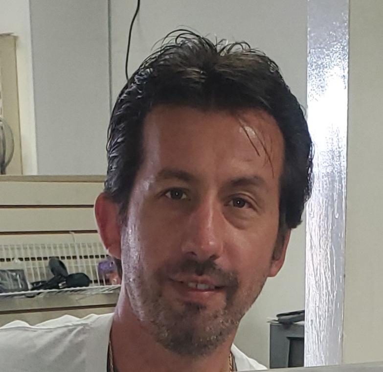 actor Mark Wither large photo