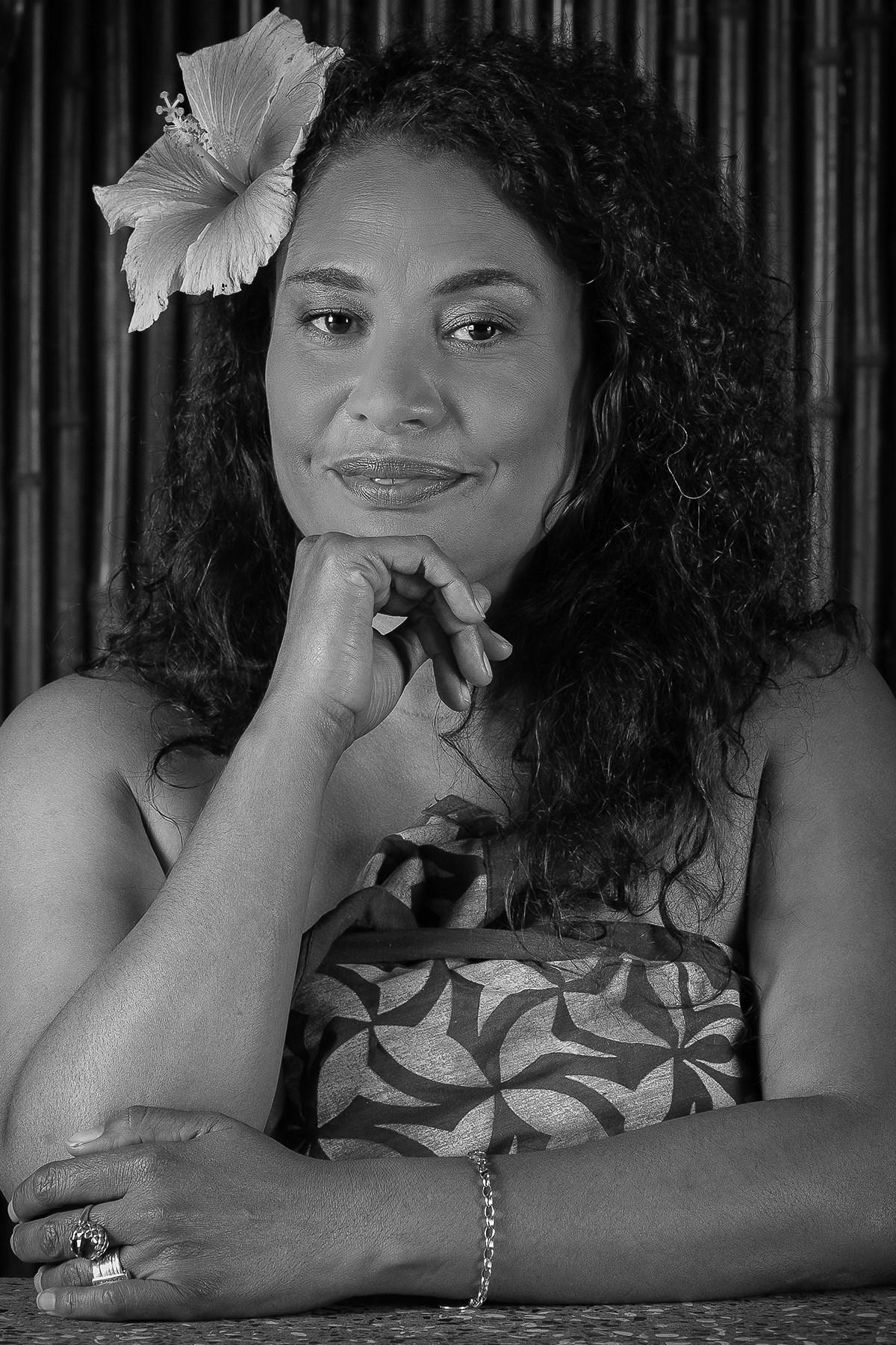 actor Nicole Whippy large photo