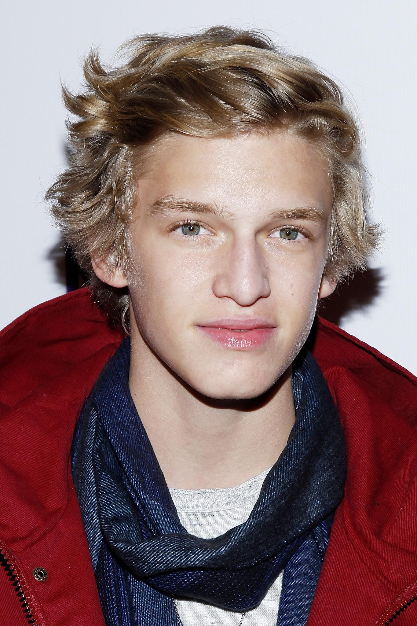 actor Cody Simpson large photo