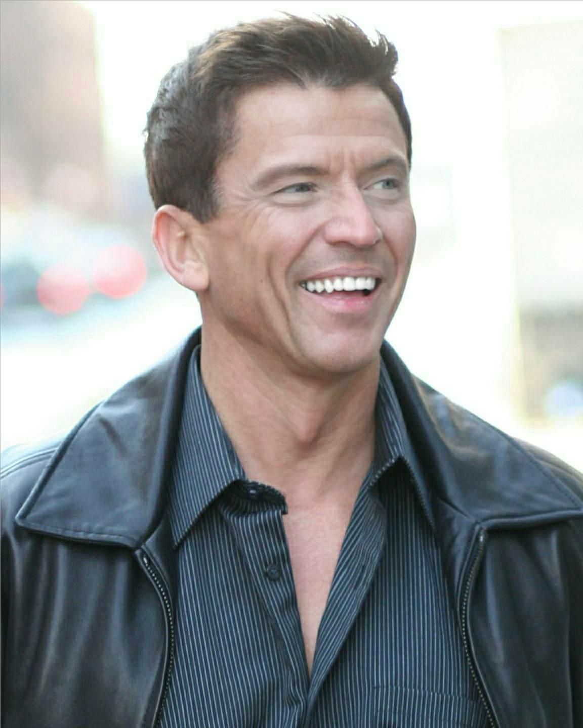 actor Ken Melchior large photo