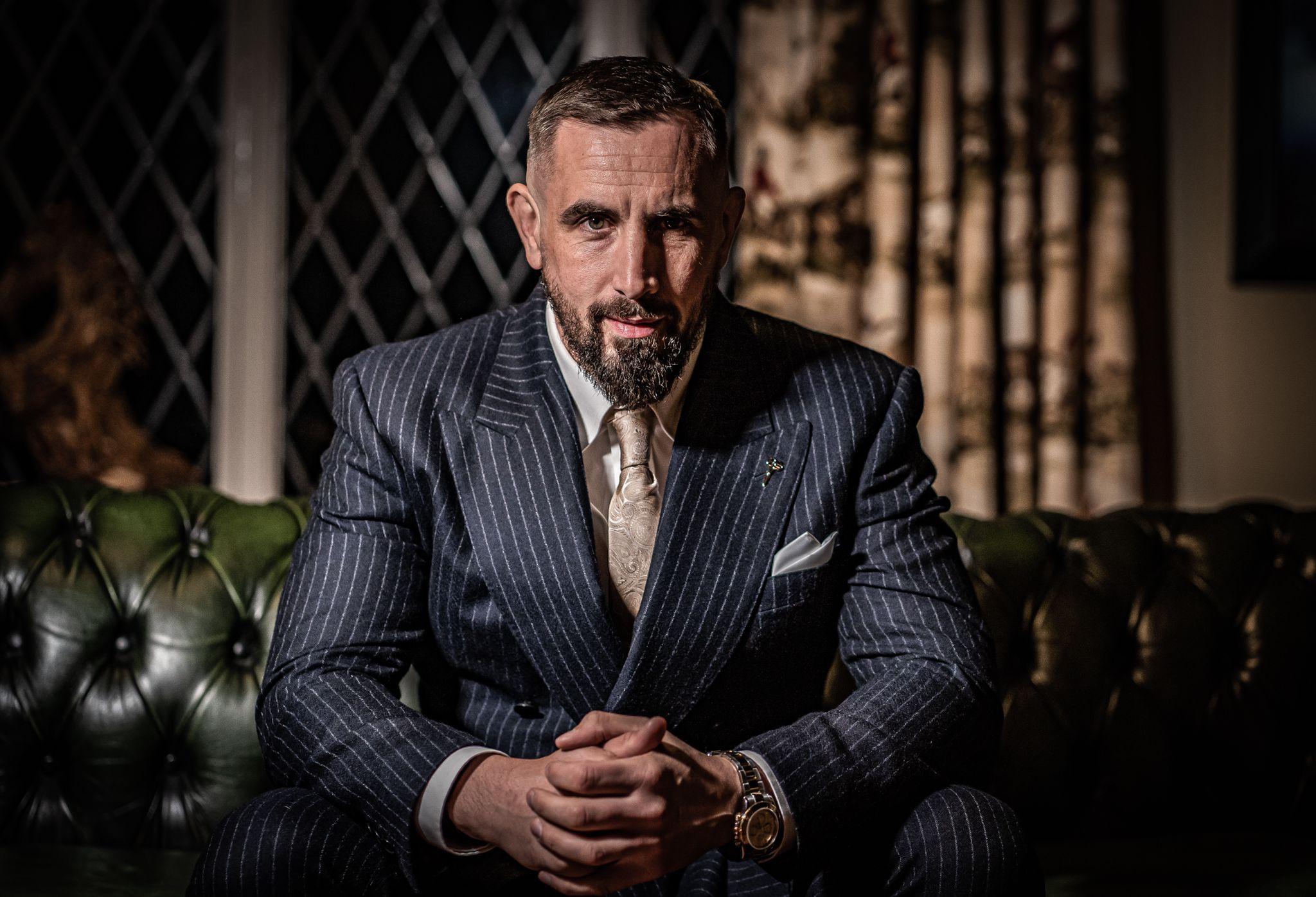 actor Andy Butlin large photo