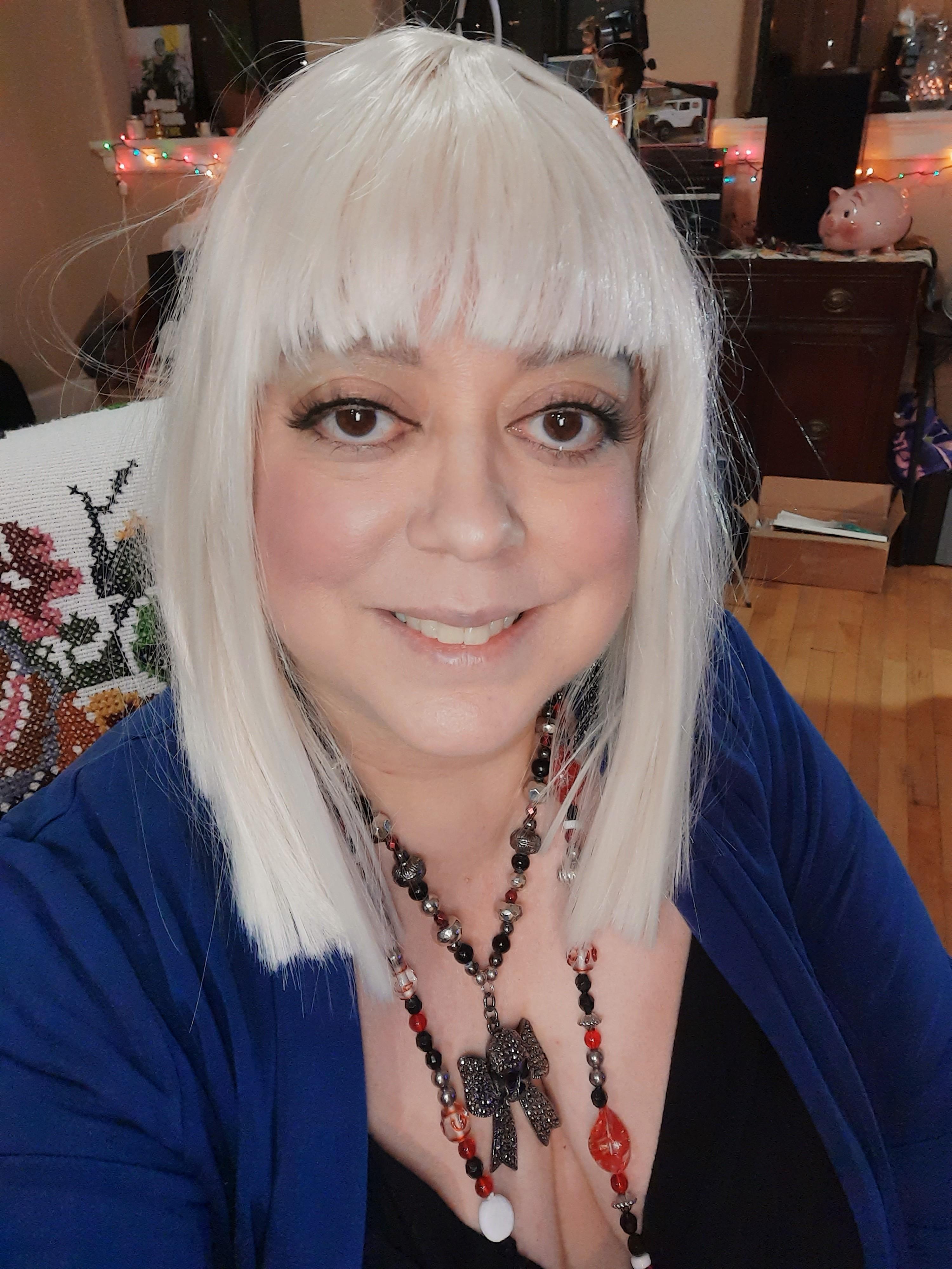 actor Aziza Al-Tawil large photo