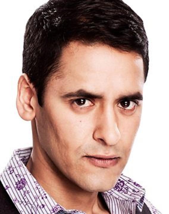 actor Simon Rivers large photo