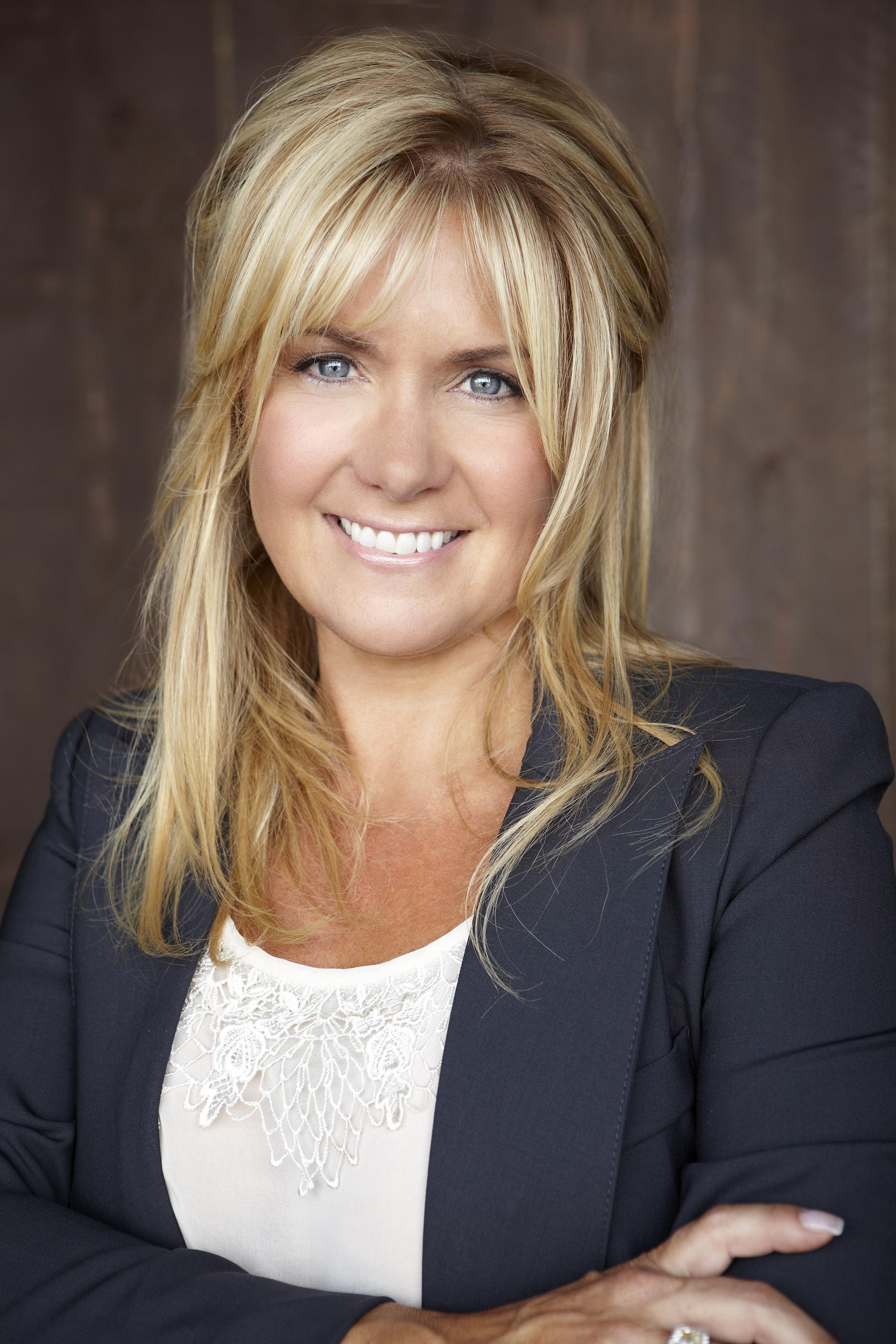 actor Paige Dunham large photo