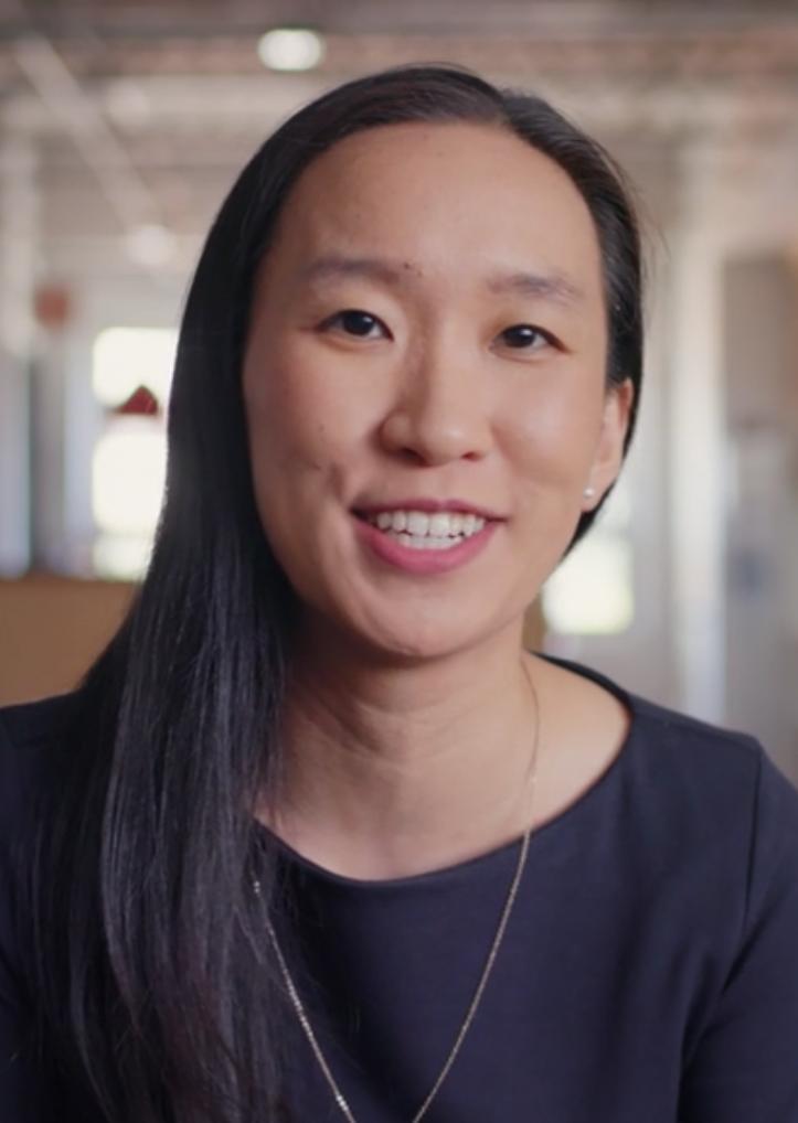 actor Caroline Chen large photo