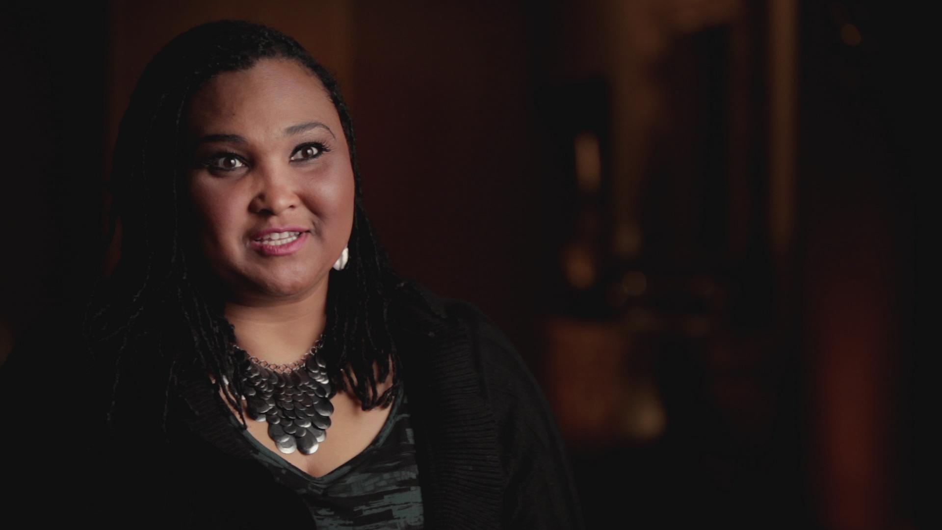 actor May May large photo