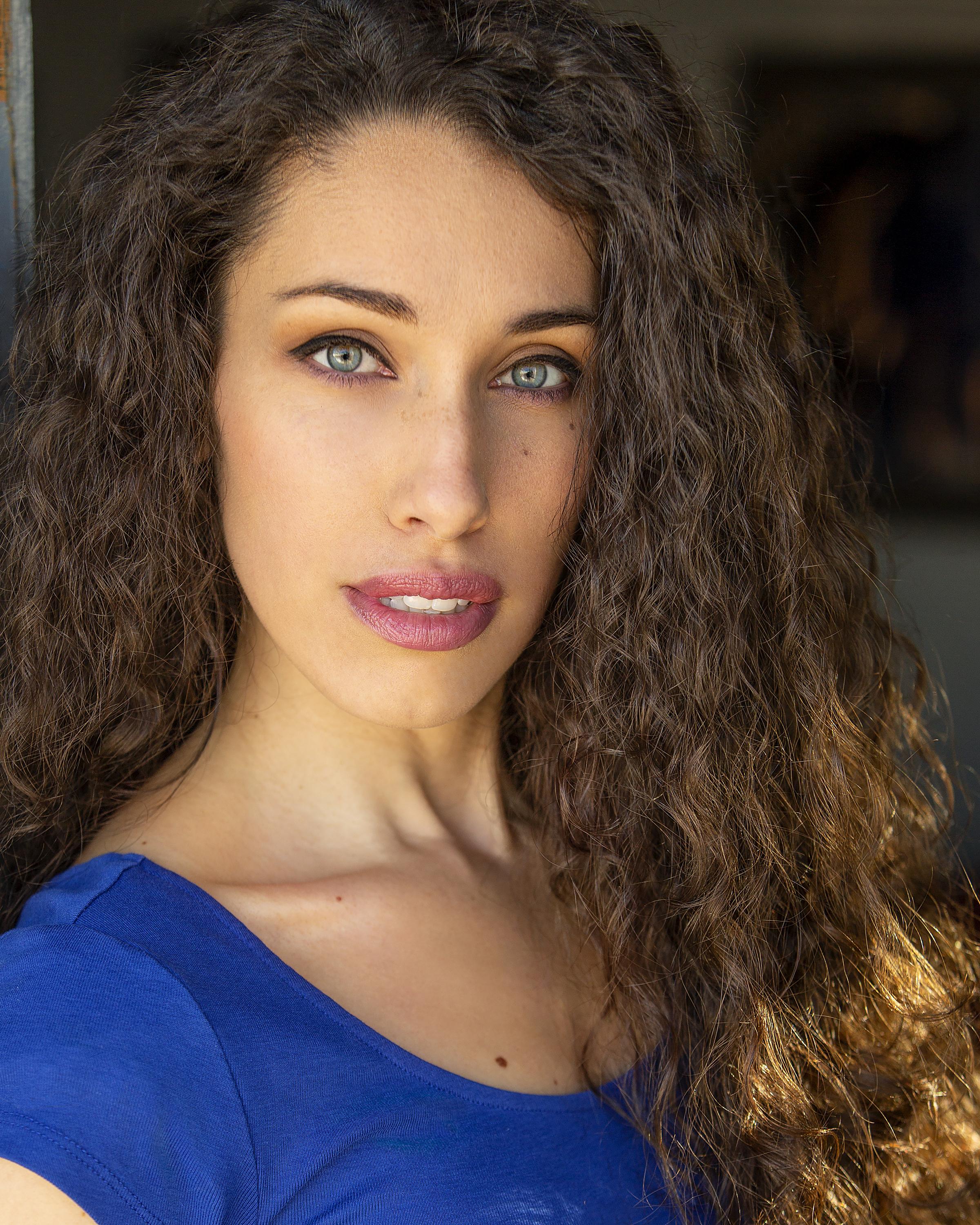 actor Florencia Contreras Stevens large photo