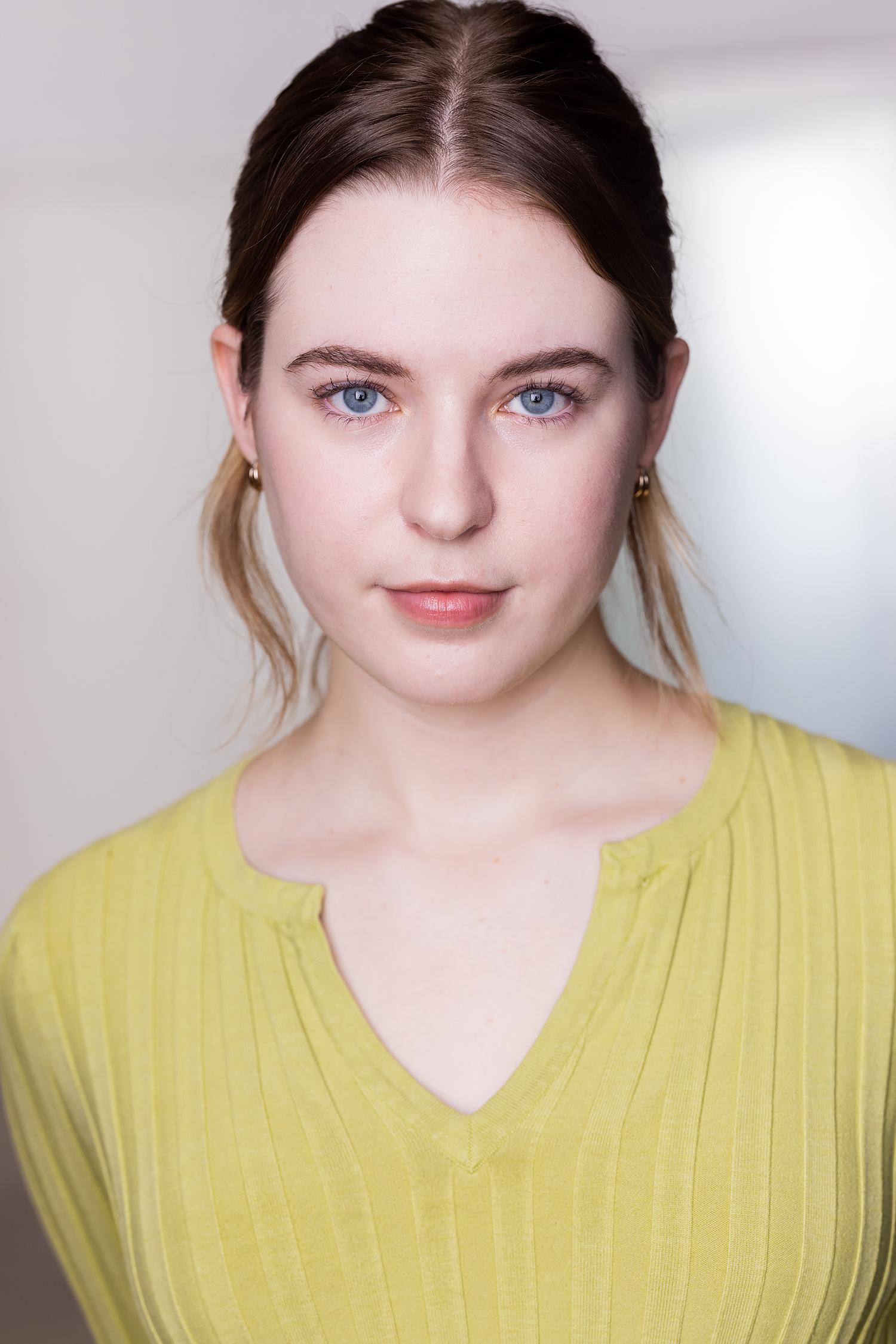 actor Kaleigh Howland large photo