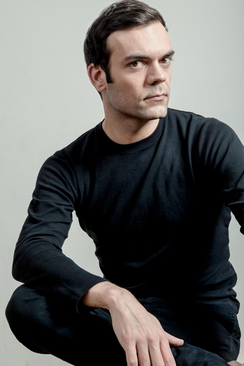 actor Gonzalo Bouza large photo