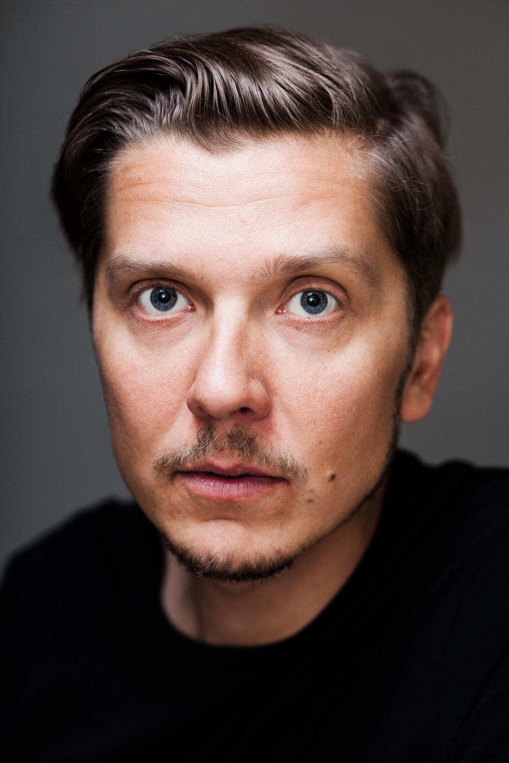 actor Eero Ritala large photo