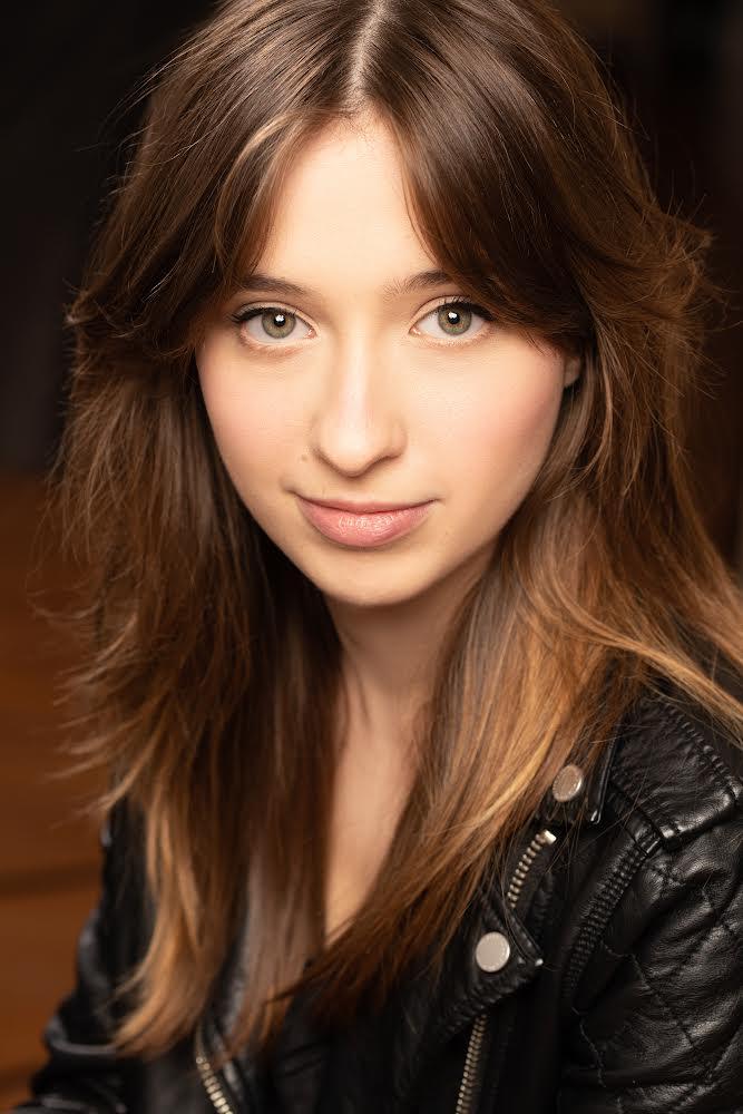 actor Savannah Bruffey large photo