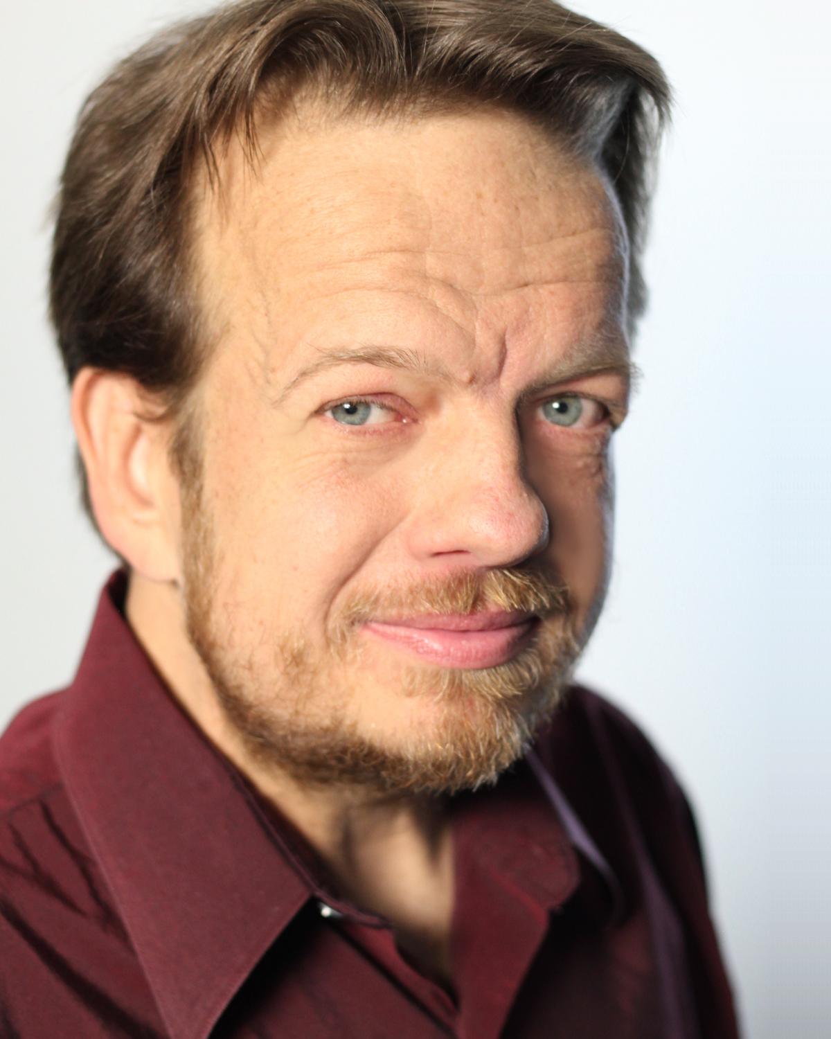 actor Darius L. Galden large photo