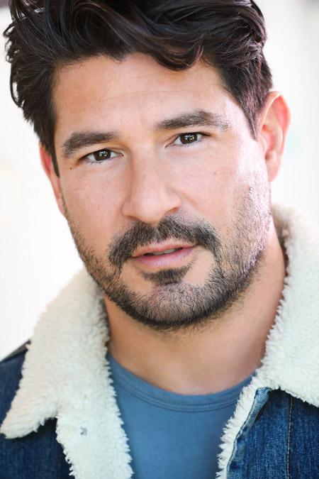 actor Derek Alvarado large photo