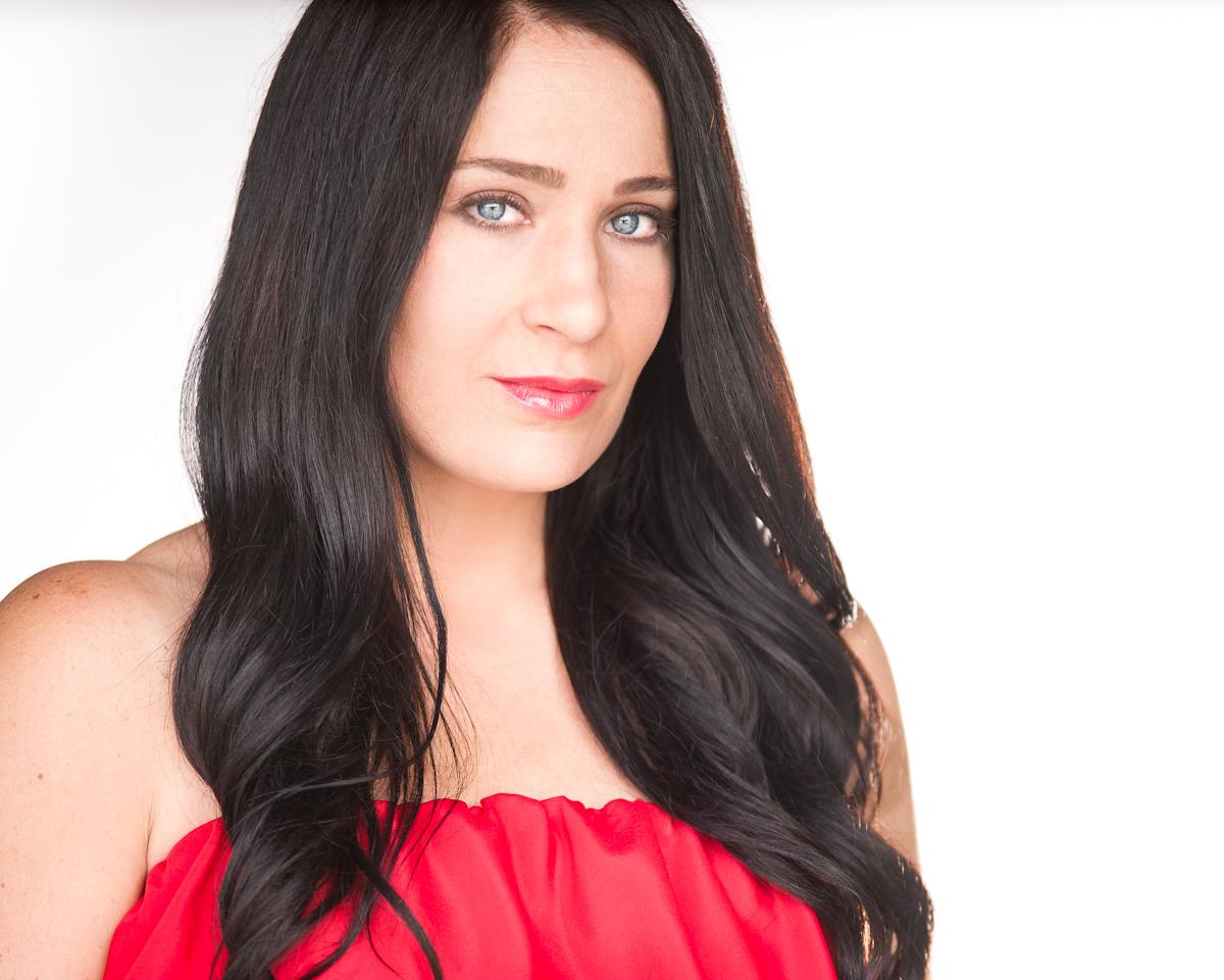 actor Sue Rowe large photo