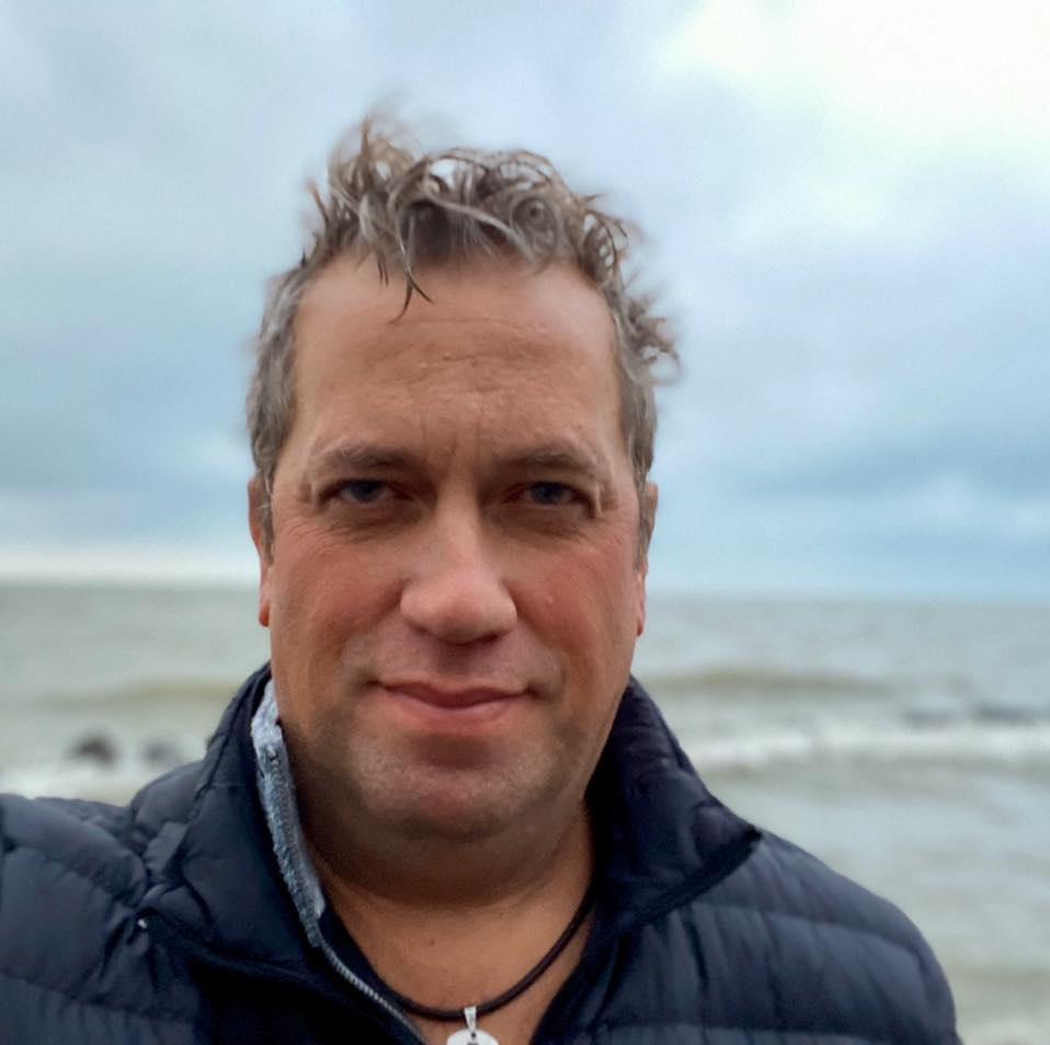 actor Reese Foster large photo