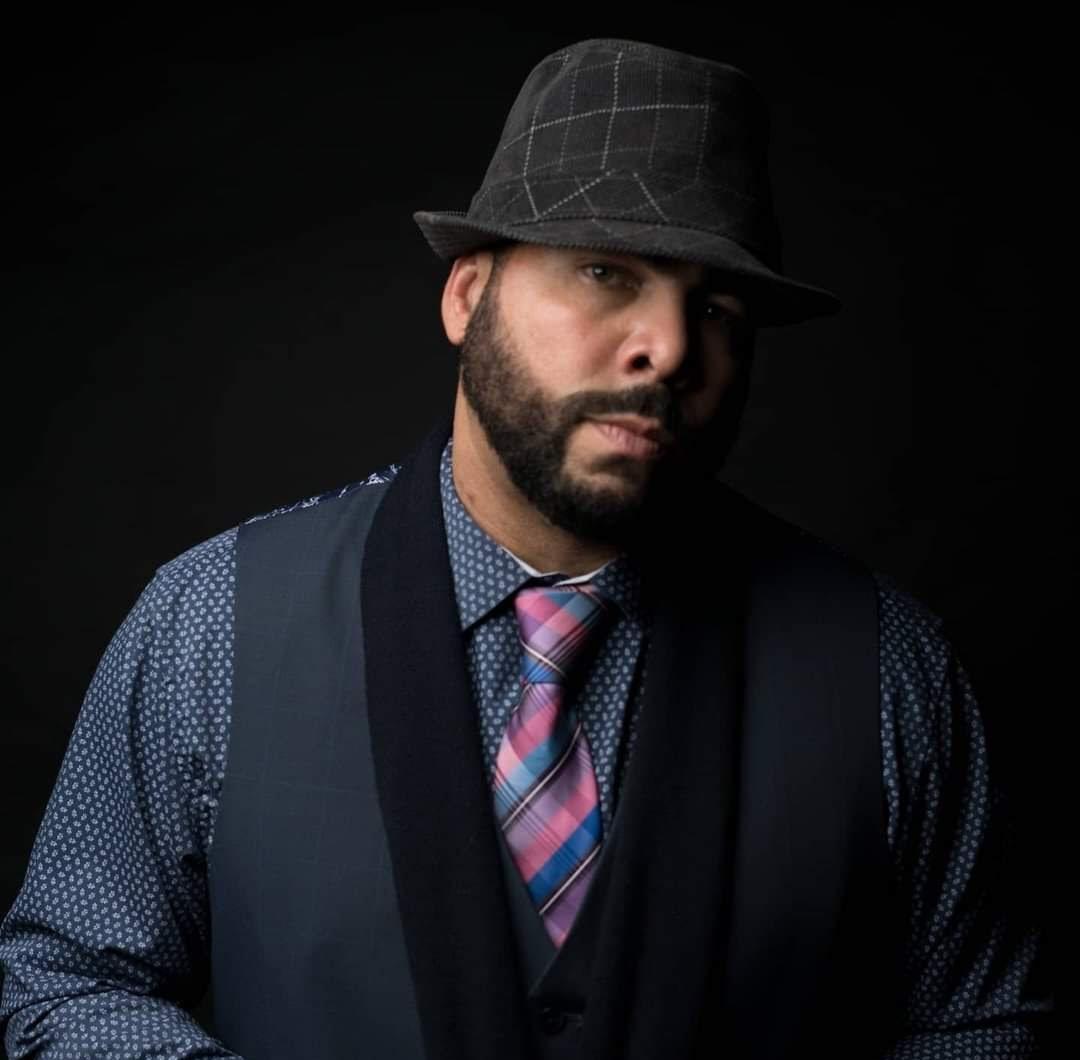 actor Mike Rae Anderson large photo