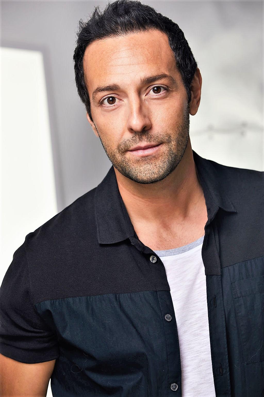 actor Juan-Pablo Veizaga large photo