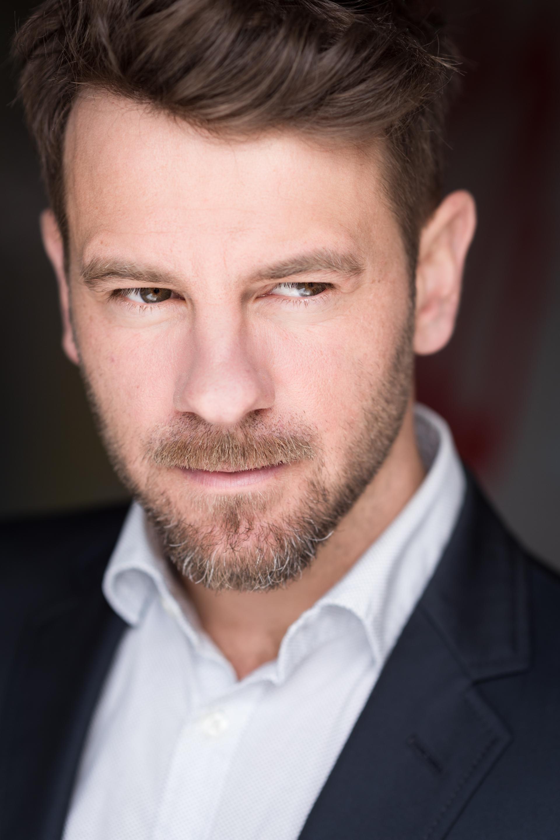 actor Nick Simpson-Deeks large photo