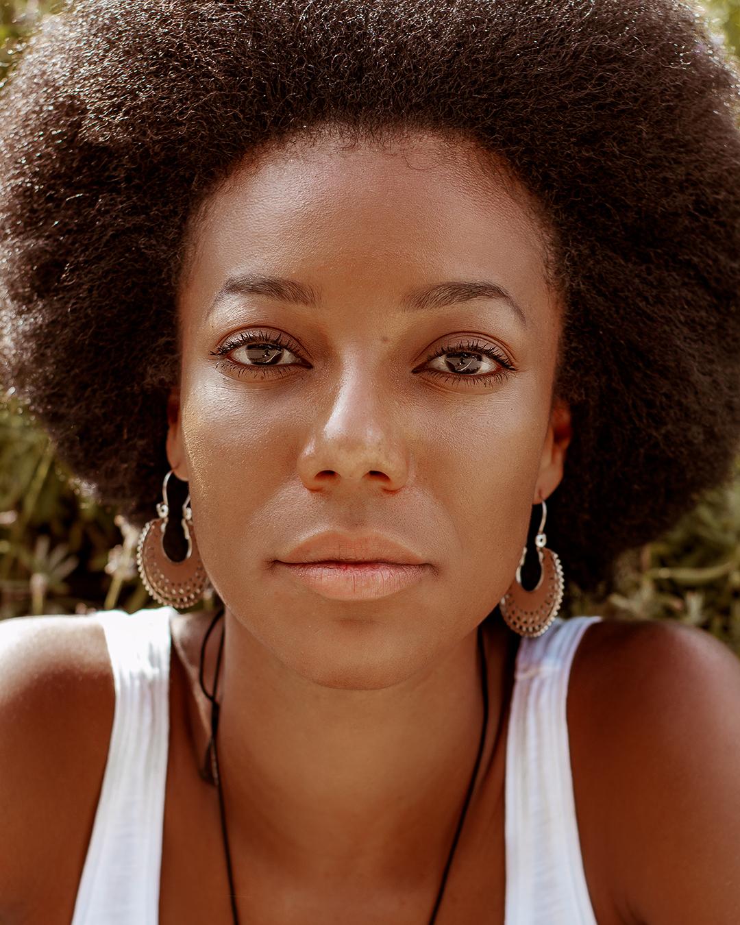 actor Jessica Yemi large photo