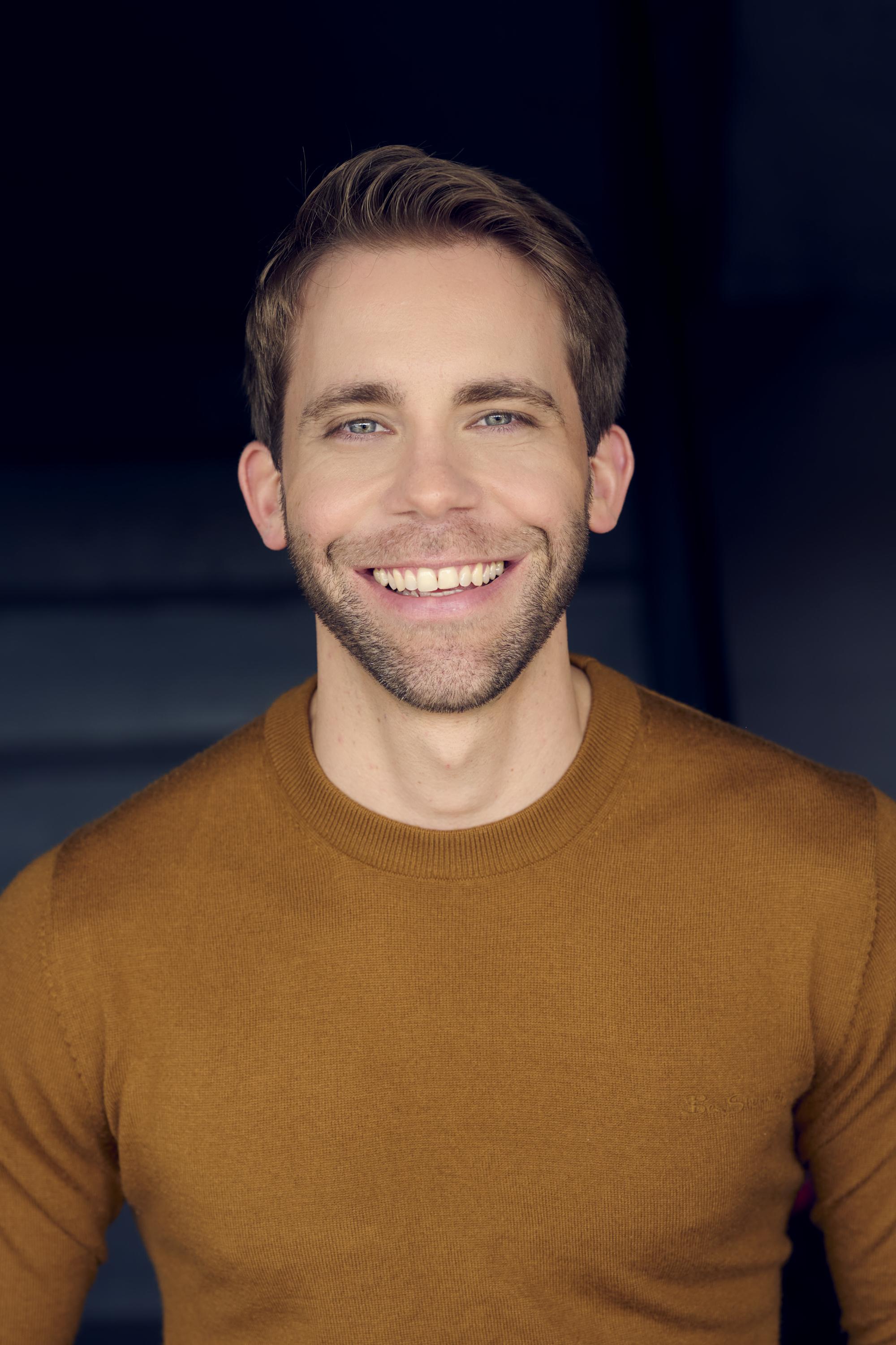 actor Kostas Moutsoulas large photo