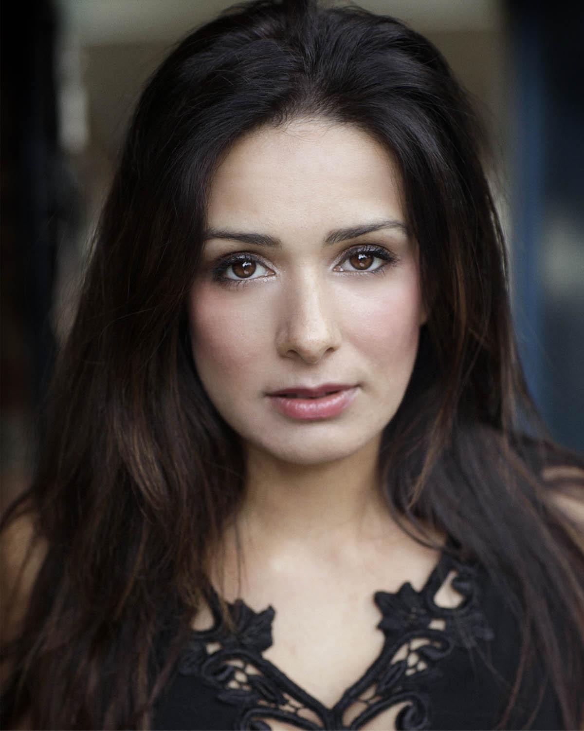 actor Niki Simone large photo