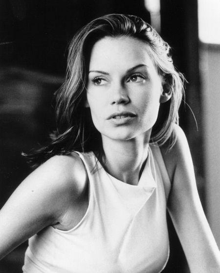 actor Jennifer Ann Massey large photo