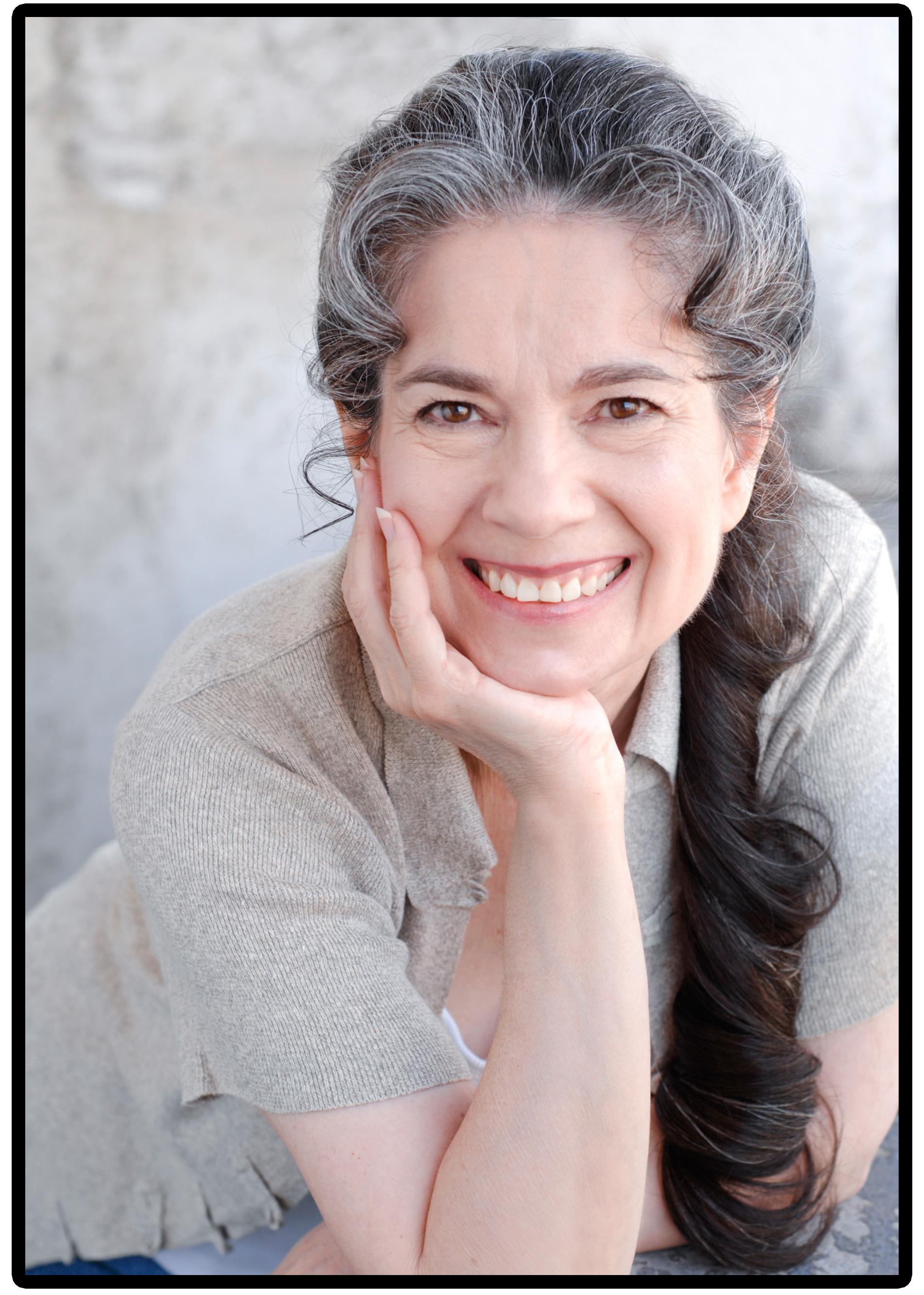 actor Annie Kitral large photo