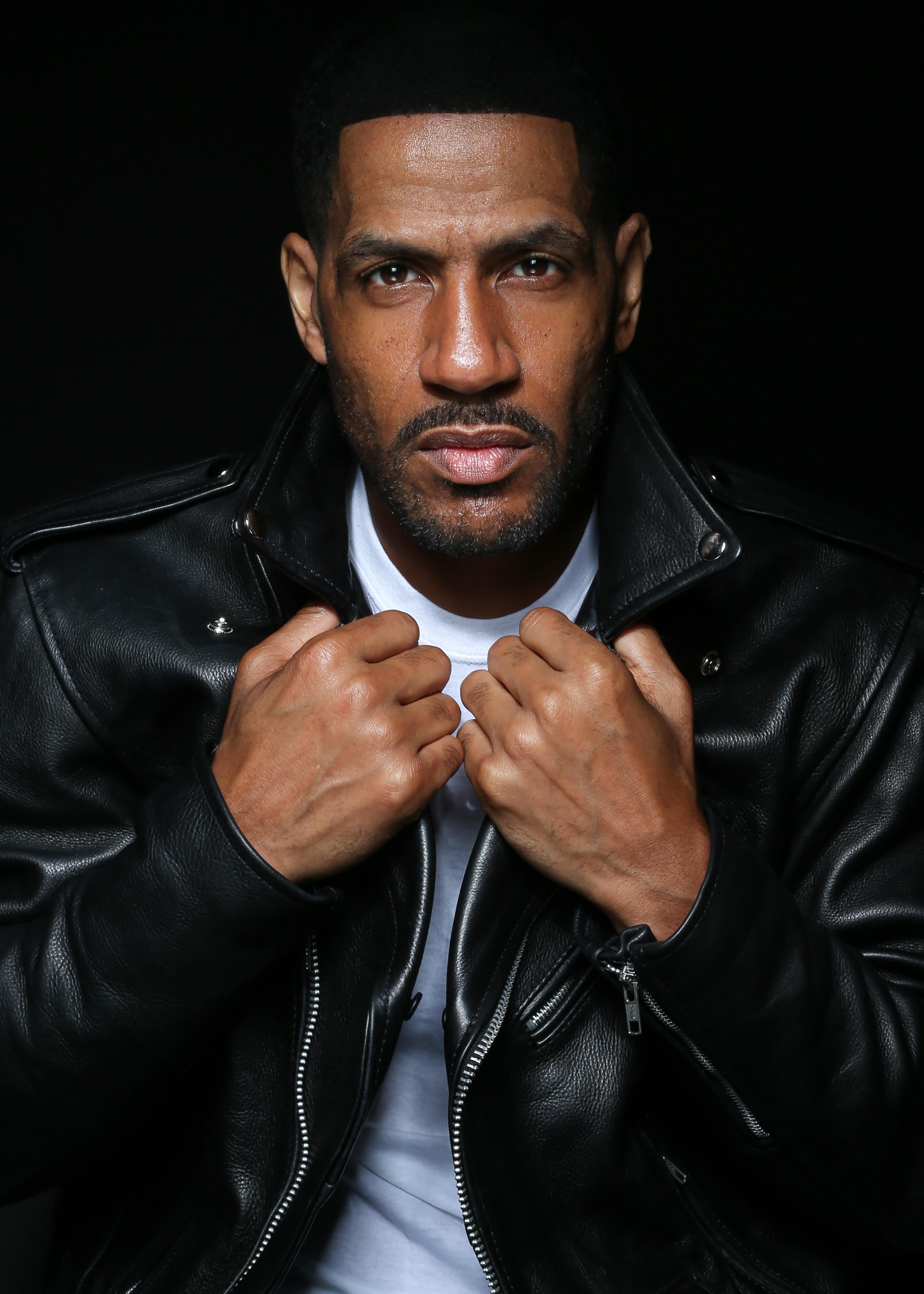 actor Coffey large photo