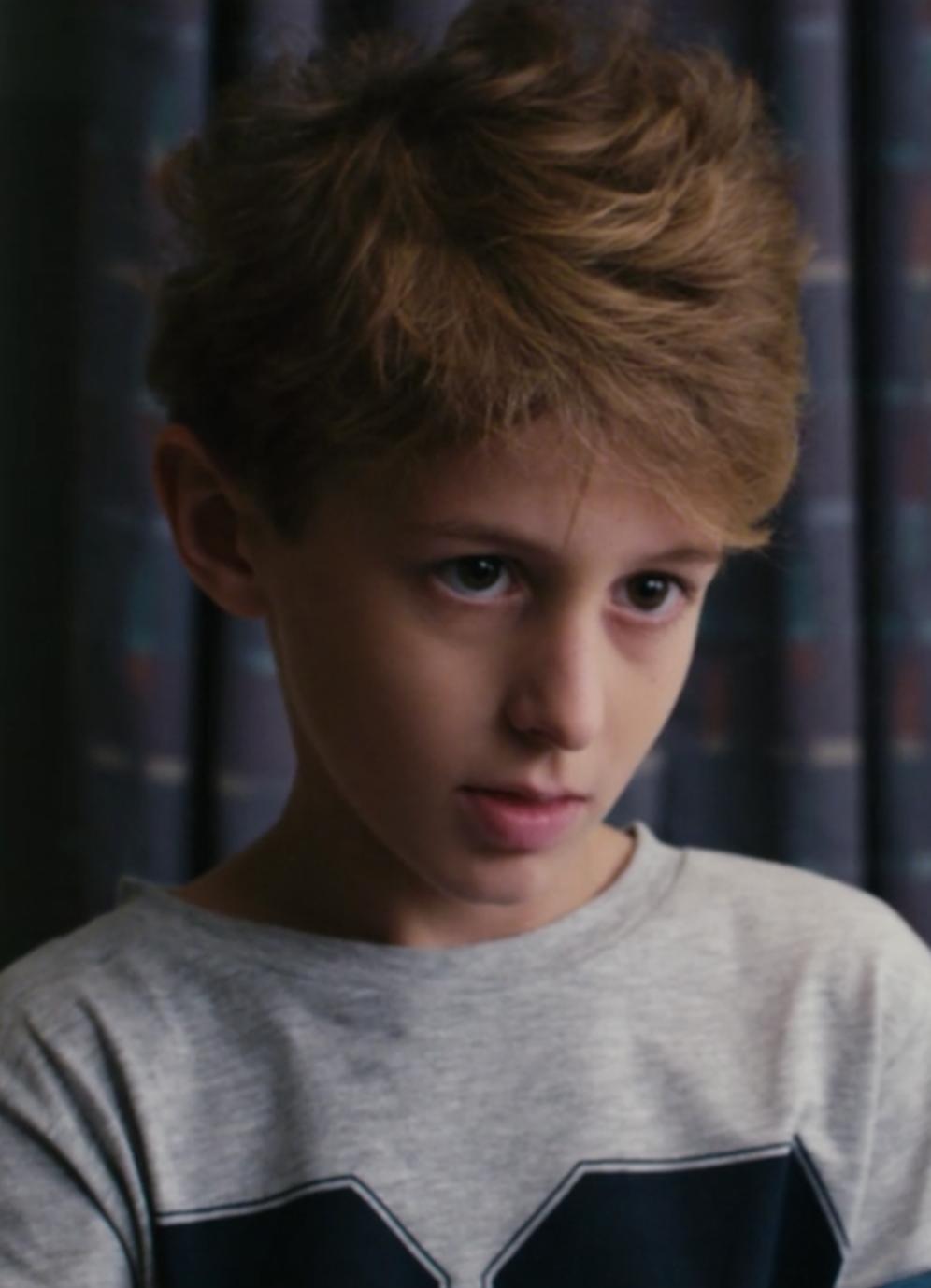 actor Sivan Grenier large photo