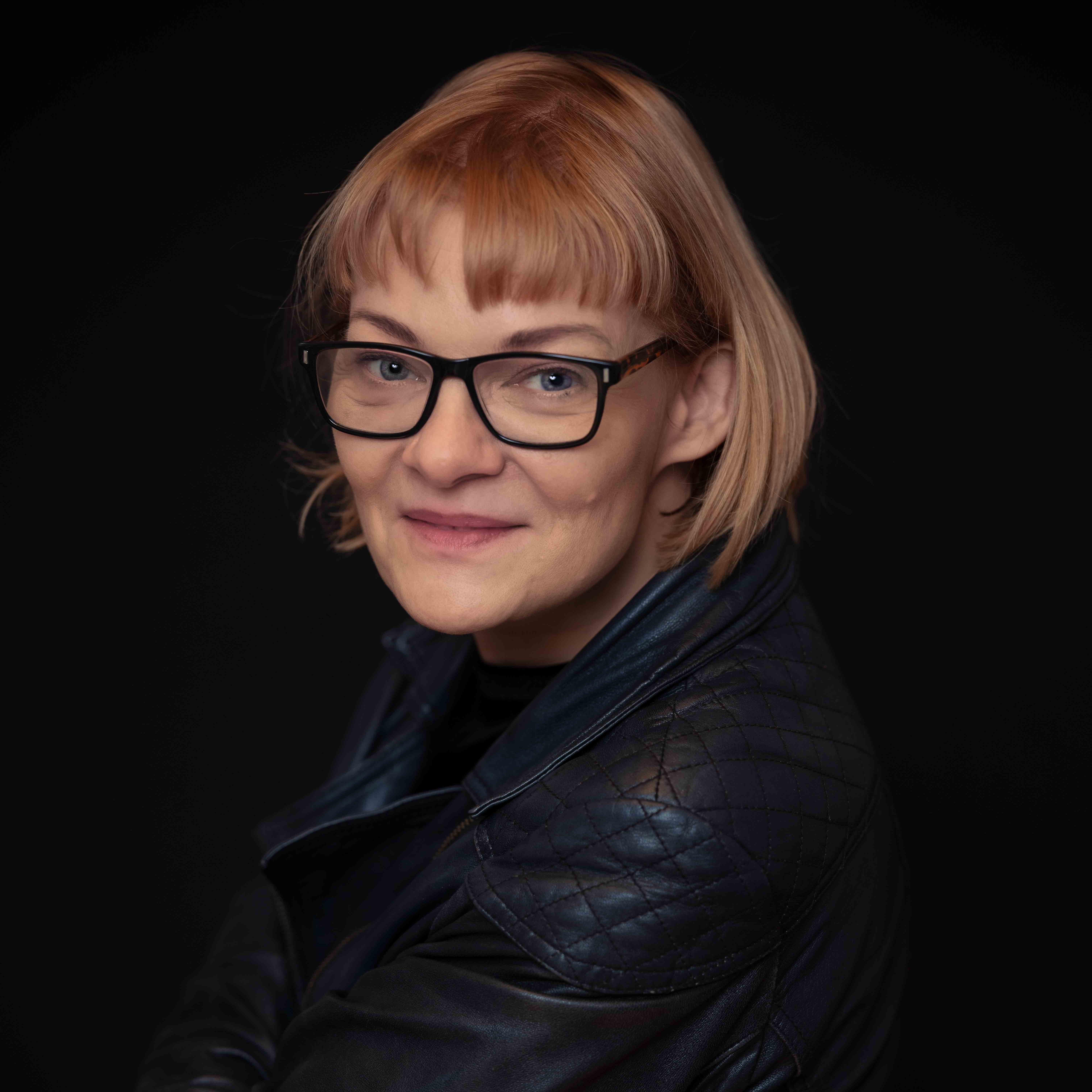 actor Sallyann Fellowes large photo