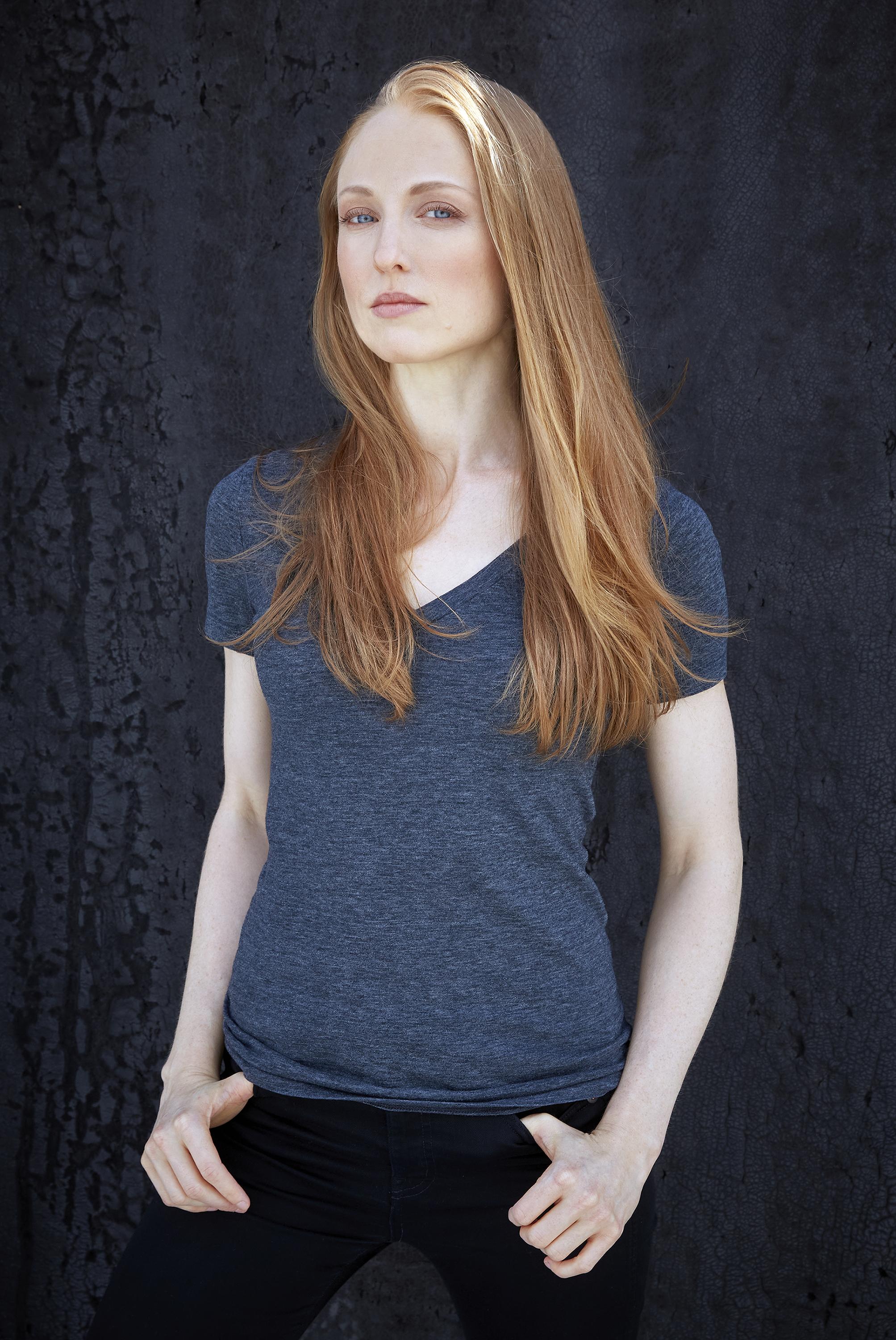 actor Emily Bennett large photo